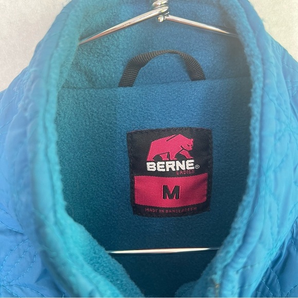 Berne Vest size medium Fleece Lined Zip Pockets - Picture 3 of 8